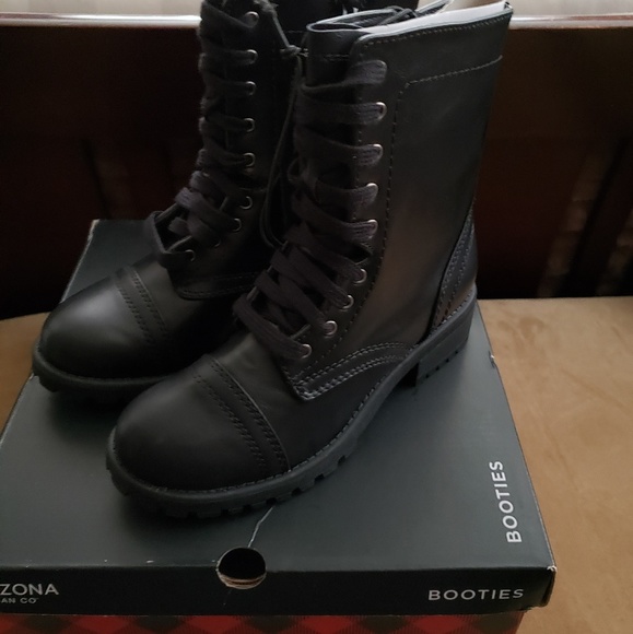 Arizona Jean's memory foam boots - Picture 1 of 1